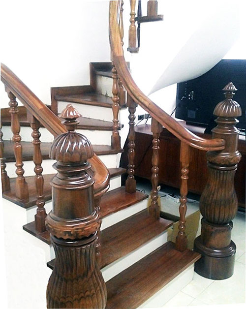 Mẫu trụ cầu thang gỗ đẹp - mẫu 4