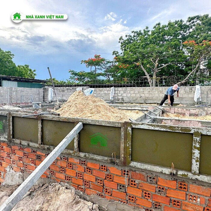 Mẫu Nhà cấp 4 sân vườn đẹp 8x22m 3 phòng Ngủ NCB-202501 113 Công đoạn thi công phần móng và đà kiềng