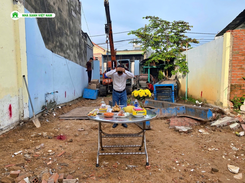 Mẫu nhà 1 trệt 1 lầu mái Nhật 6x16,5m 3 phòng ngủ NP2T-NX-11 56 Công tác cúng khởi công công trình