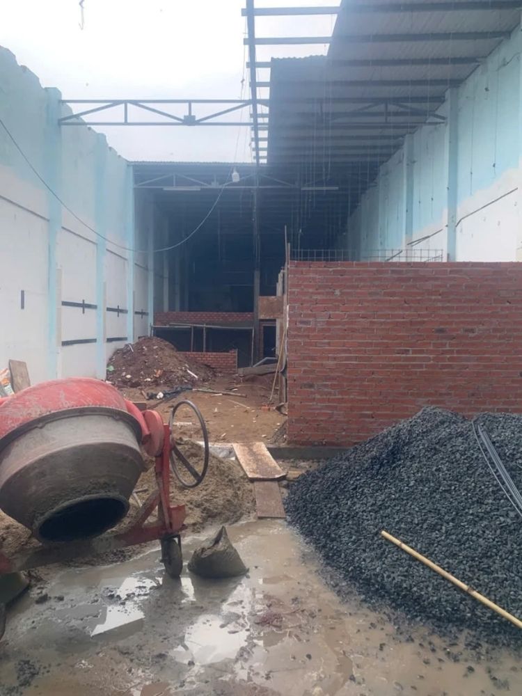 Giai đoạn sửa chữa, thay đổi vách tường và làm mới mái tôn